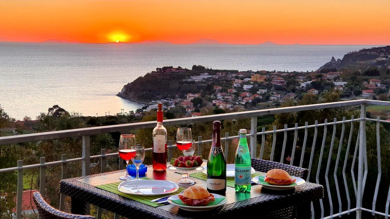 Naturamare Apartments - Piscina Idromassaggio Con Vista Mare Aperta Fino Alle Ore 22-00 Capo Vaticano Kültér fotó