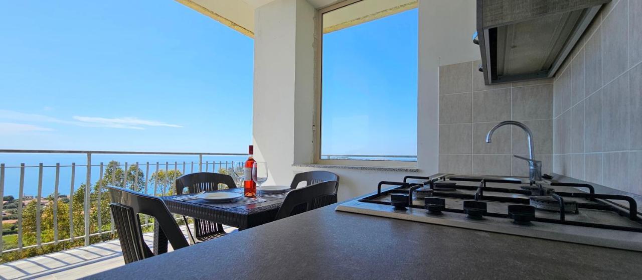 Naturamare Apartments - Piscina Idromassaggio Con Vista Mare Aperta Fino Alle Ore 22-00 Capo Vaticano Kültér fotó