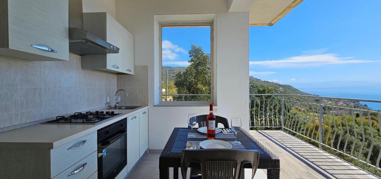 Naturamare Apartments - Piscina Idromassaggio Con Vista Mare Aperta Fino Alle Ore 22-00 Capo Vaticano Kültér fotó